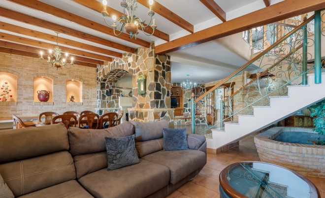 Venta · Villa / Chalet · Elche/Elx