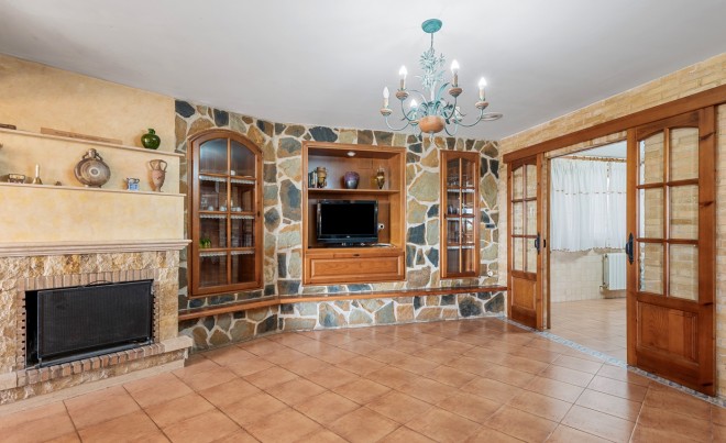 Venta · Villa / Chalet · Elche/Elx