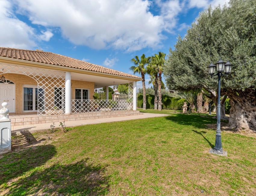 Venta · Villa / Chalet · Elche/Elx