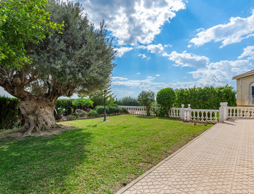 Venta · Villa / Chalet · Elche/Elx