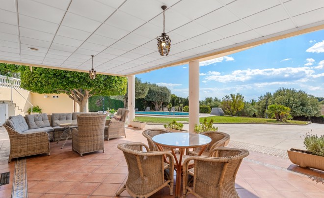 Venta · Villa / Chalet · Elche/Elx