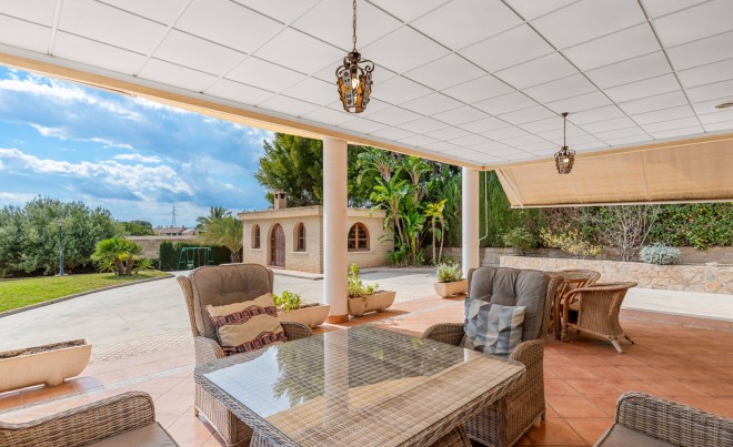 Venta · Villa / Chalet · Elche/Elx