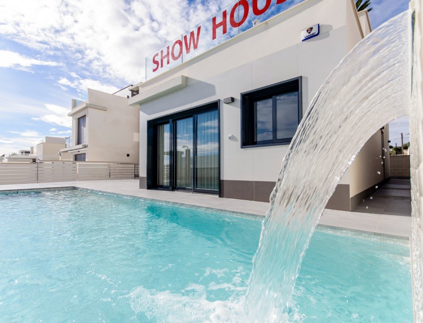 Nueva construcción  ·  · San Miguel de Salinas