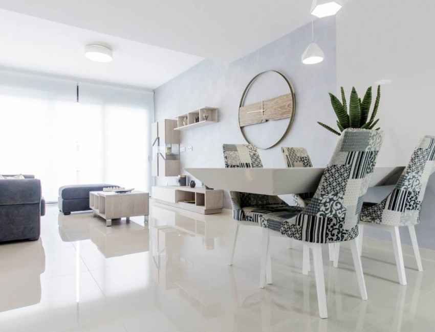 Nueva construcción  · Villa / Chalet · San Miguel de Salinas