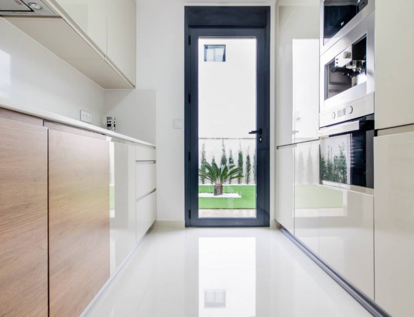 Nueva construcción  · Villa / Chalet · San Miguel de Salinas