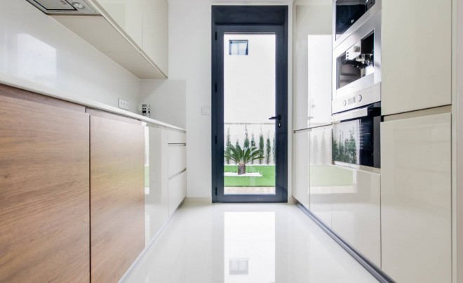 Nueva construcción  · Villa / Chalet · San Miguel de Salinas