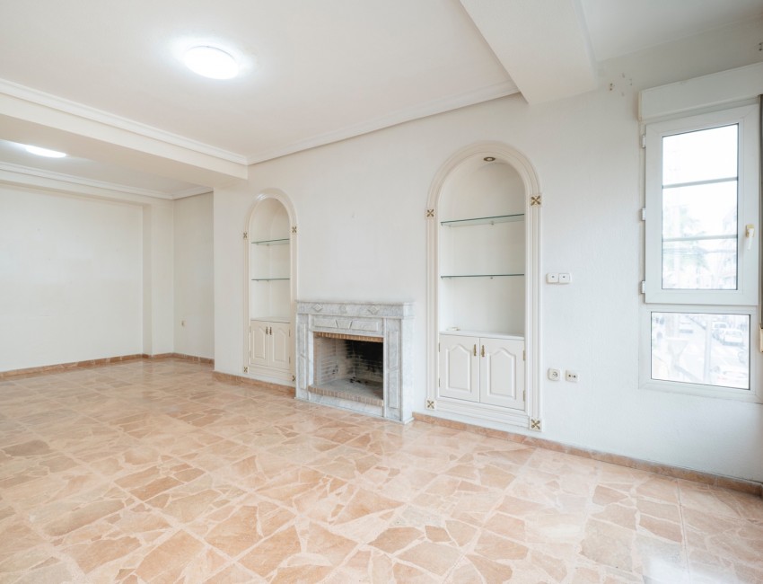 Sale · Apartment / Flat · Torrevieja