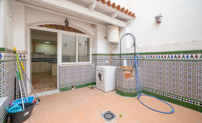 Sale · Apartment / Flat · Torrevieja