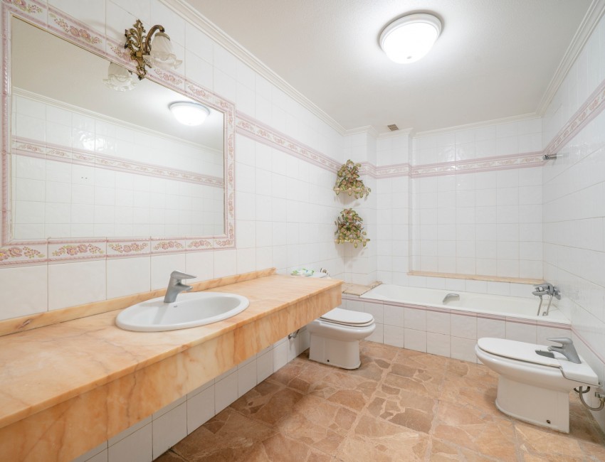 Sale · Apartment / Flat · Torrevieja