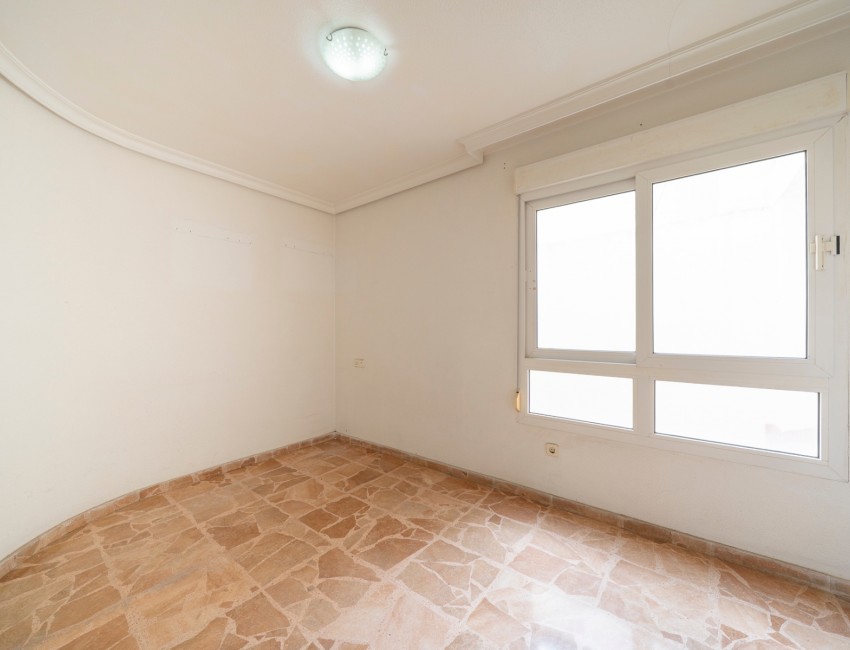 Sale · Apartment / Flat · Torrevieja