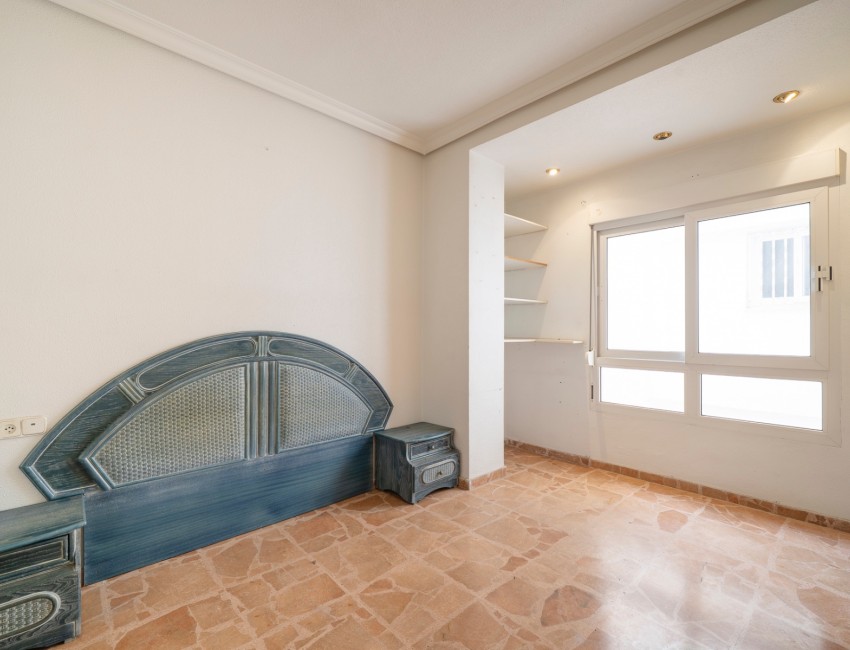 Sale · Apartment / Flat · Torrevieja