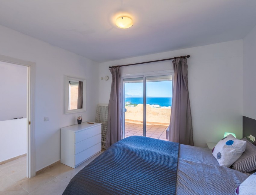 Venta · Apartamento / Piso · Casares · Costa del Sol