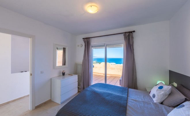 Venta · Apartamento / Piso · Casares · Costa del Sol