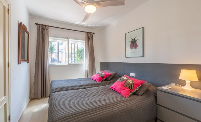 Venta · Apartamento / Piso · Casares · Costa del Sol