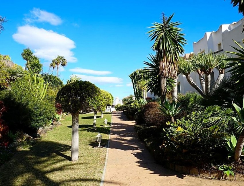 Venta · Apartamento / Piso · Casares · Costa del Sol