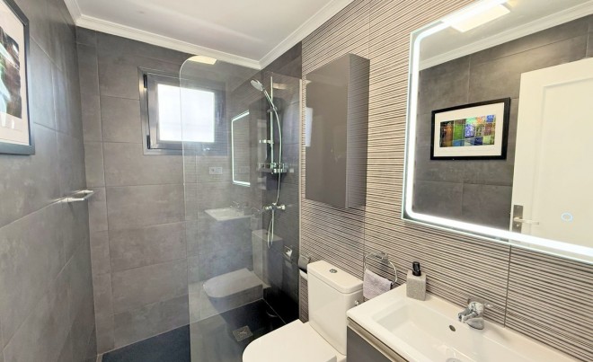 Revente · Bungalow / Maison de Ville · Estepona · Costa del Sol