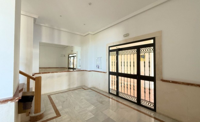 Revente · Appartement · San Luis de Sabinillas · Costa del Sol