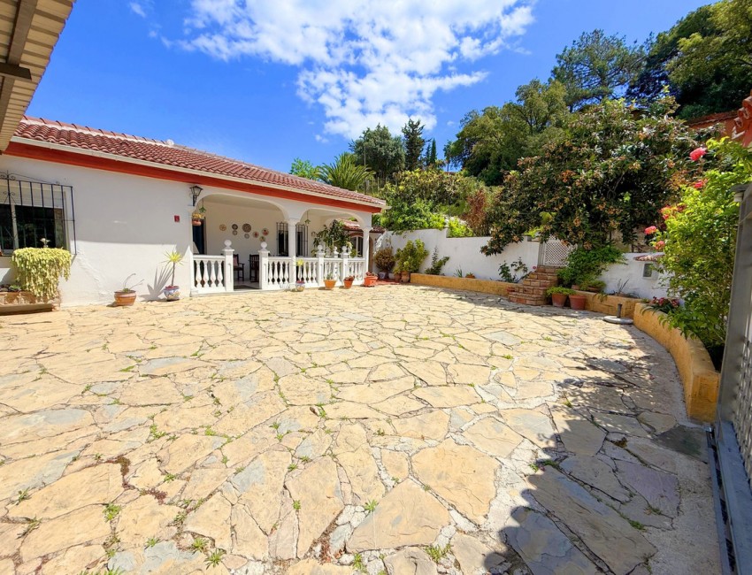 Revente · Villa · Estepona · Costa del Sol