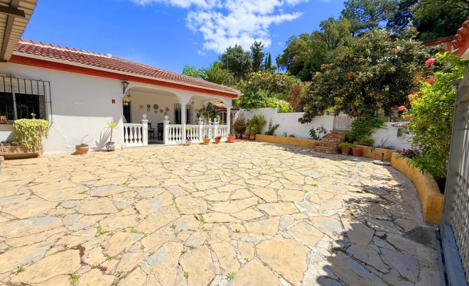 Revente · Villa · Estepona · Costa del Sol