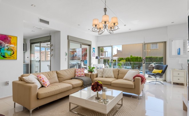 Revente · Villa · Ciudad Quesada