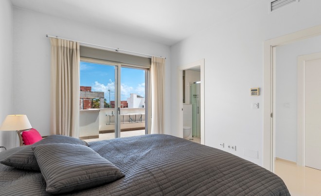 Revente · Villa · Ciudad Quesada