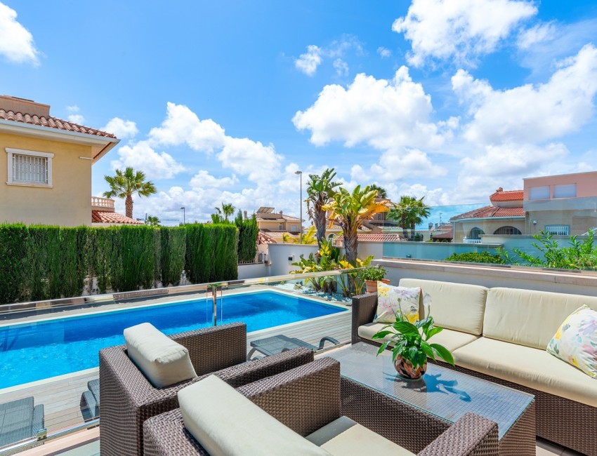 Revente · Villa · Ciudad Quesada