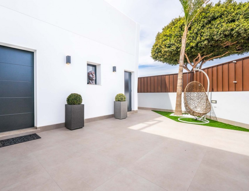 Nueva construcción  · Villa / Chalet · Roldan