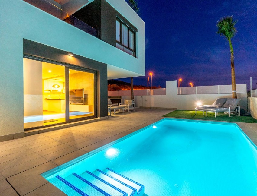 Nueva construcción  · Villa / Chalet · Rojales