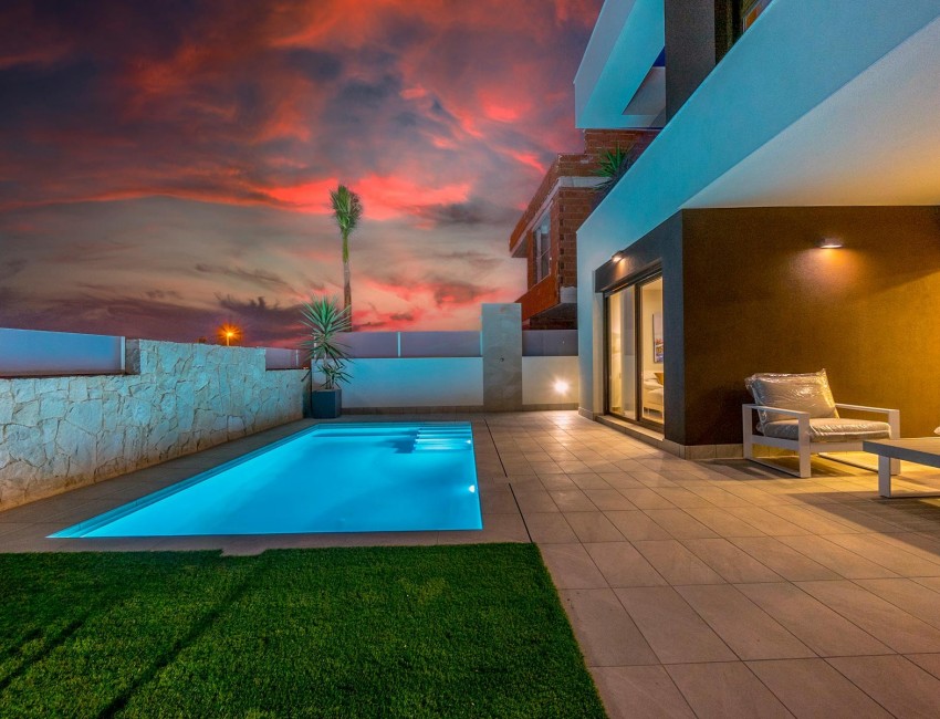 Nueva construcción  · Villa / Chalet · Rojales