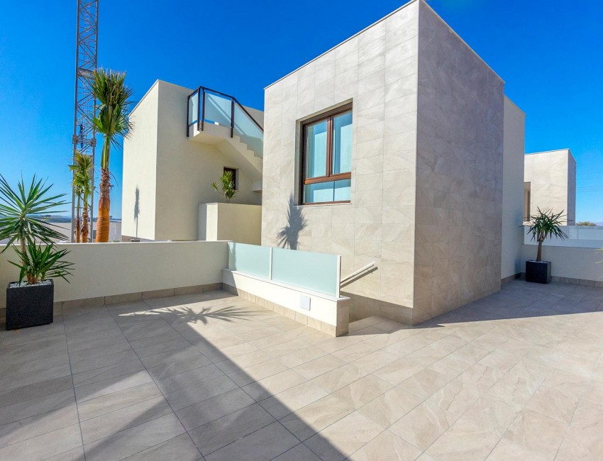 Nueva construcción  · Villa / Chalet · Rojales