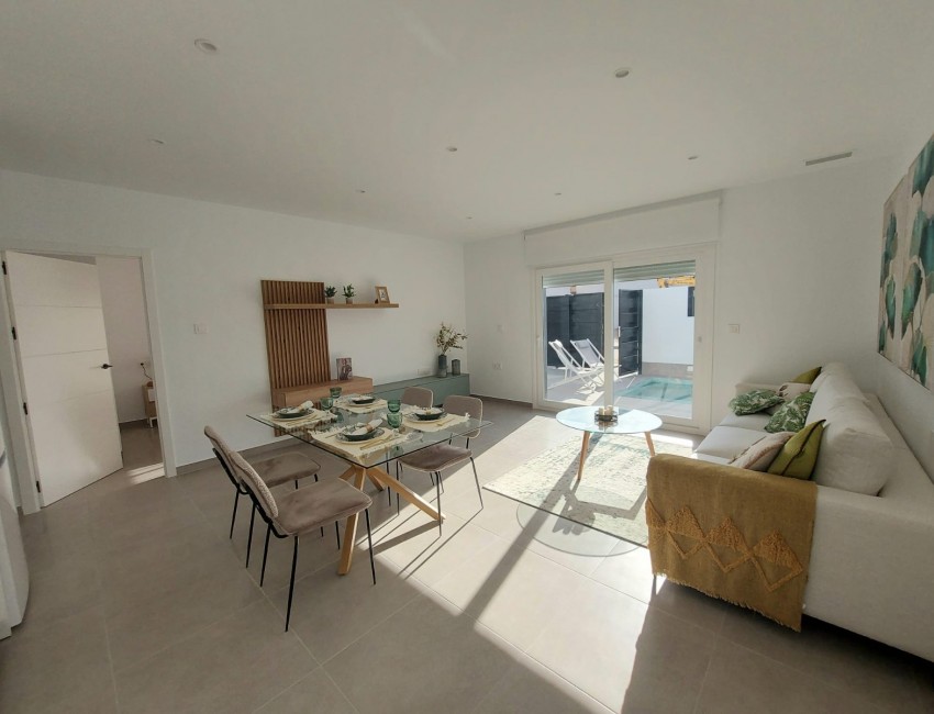 Nueva construcción  · Villa / Chalet · Roldan