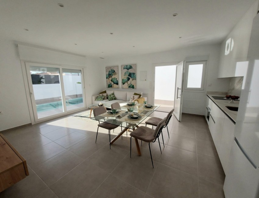 Nueva construcción  · Villa / Chalet · Roldan