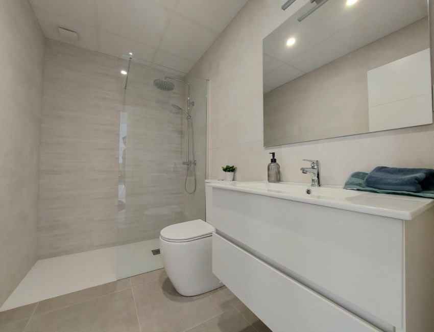 Nueva construcción  · Villa / Chalet · Roldan