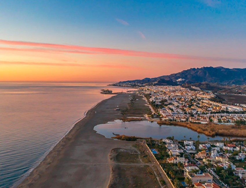 Nueva construcción  · Bungalow / Adosado / Semiadosado · Vera