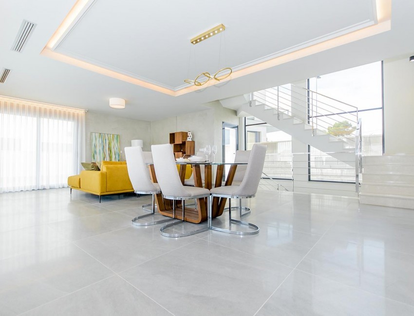 Nouvelle construction · Villa · San Miguel de Salinas · Ciudad de las Comunicaciones