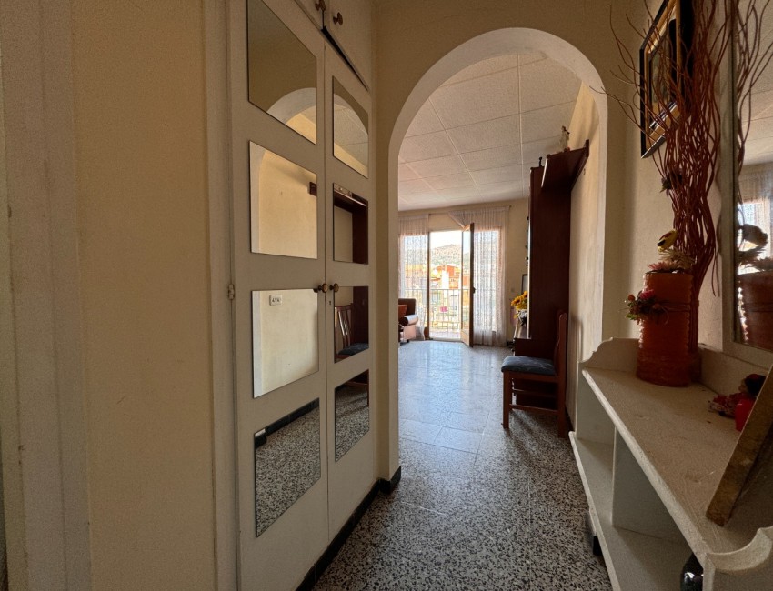 Sale · Apartment / Flat · Roses