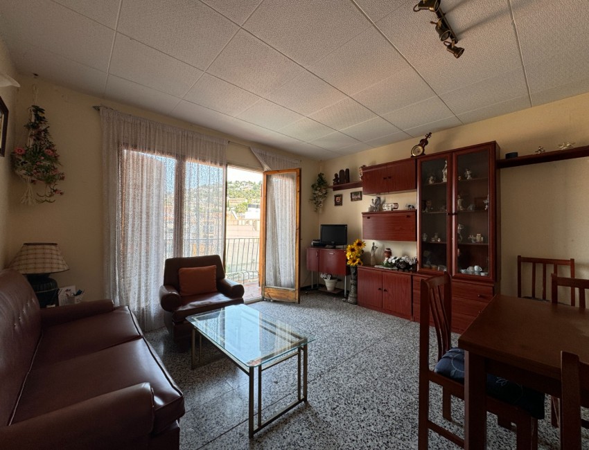 Sale · Apartment / Flat · Roses