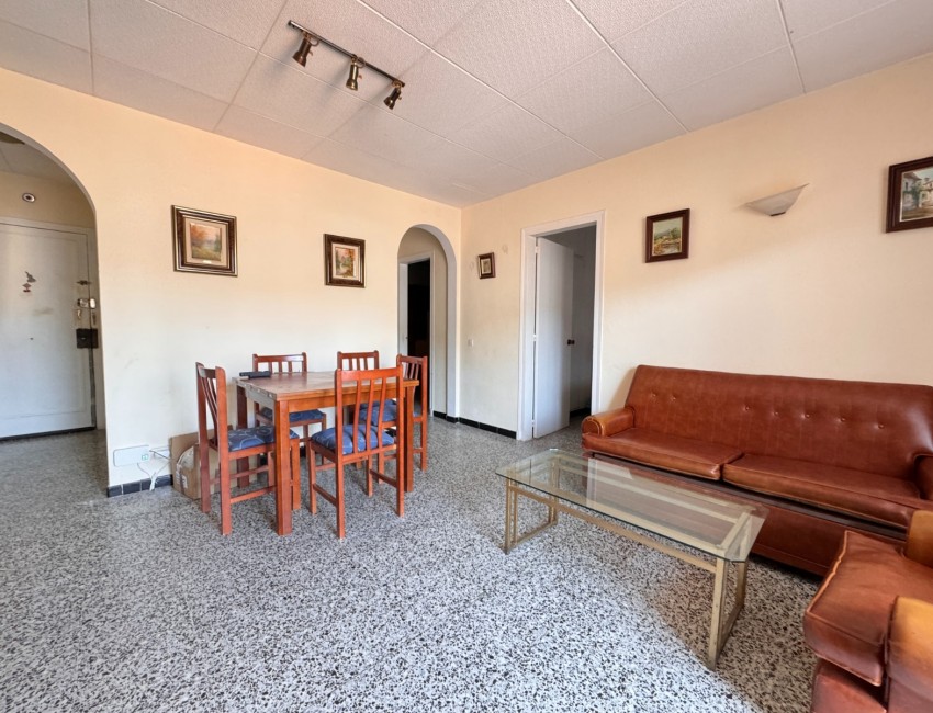 Sale · Apartment / Flat · Roses