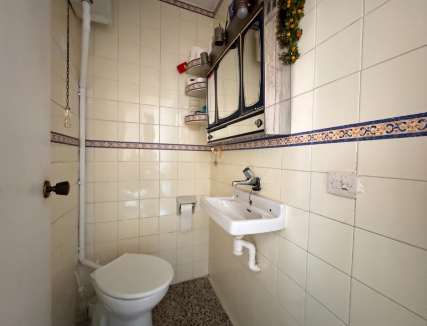 Sale · Apartment / Flat · Roses