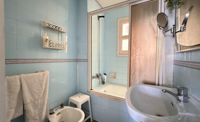 Sale · Apartment / Flat · Roses