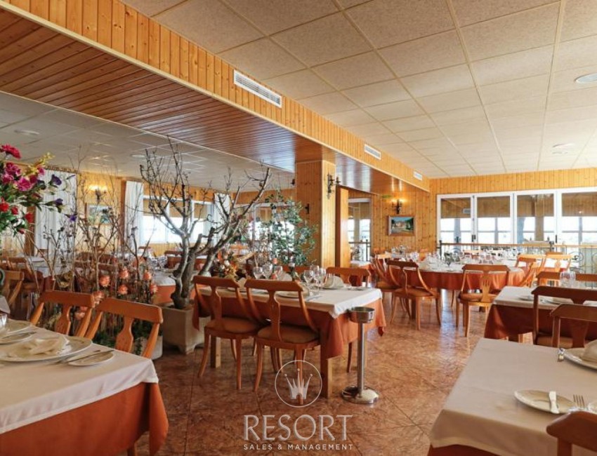 Sale · Commercial Property · La Manga Club · Commercial units/ Locales comerciales, La Manga Cl