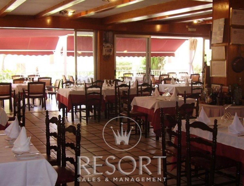 Revente · Local Commercial · La Manga · , La Manga del Mar Menor