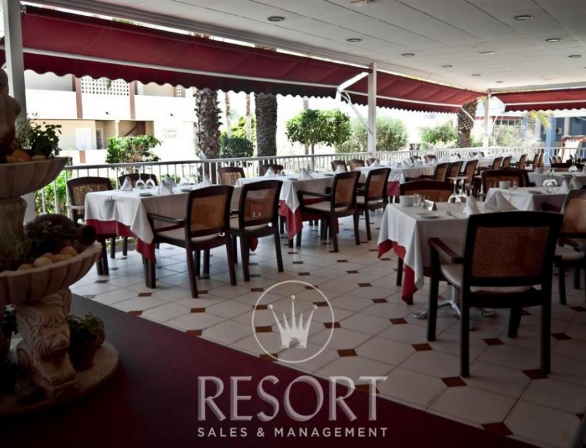 Revente · Local Commercial · La Manga · , La Manga del Mar Menor