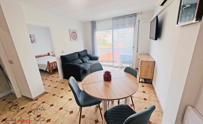 Revente · Appartement · Roses