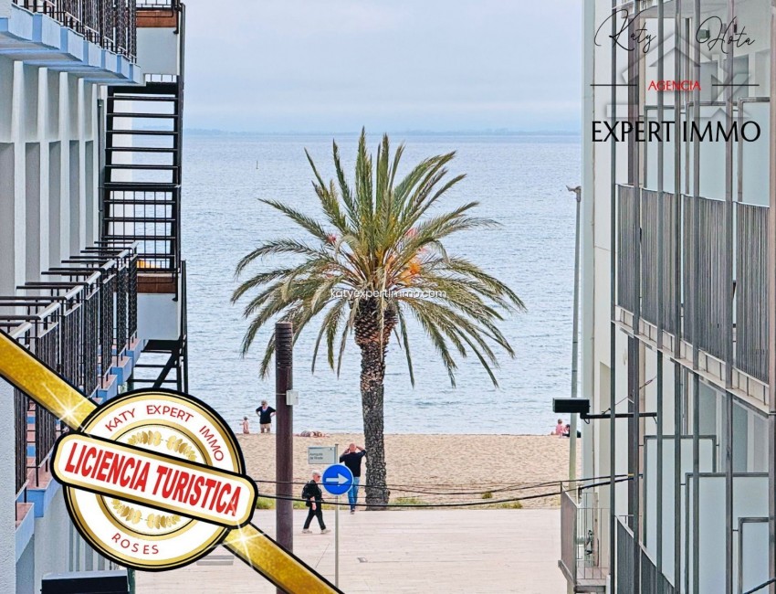 Revente · Appartement · Roses