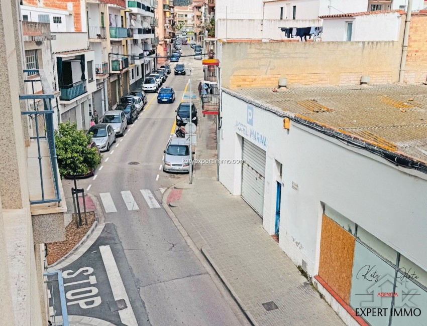 Revente · Appartement · Roses