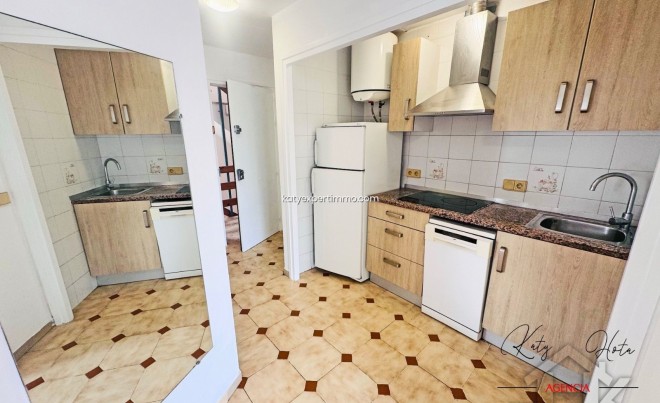 Revente · Appartement · Roses