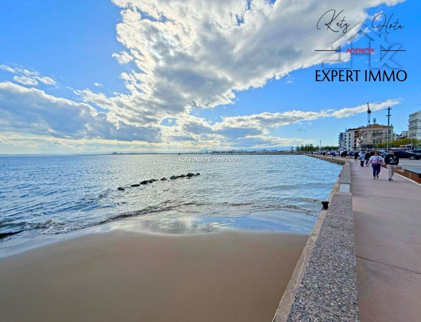 Revente · Appartement · Roses