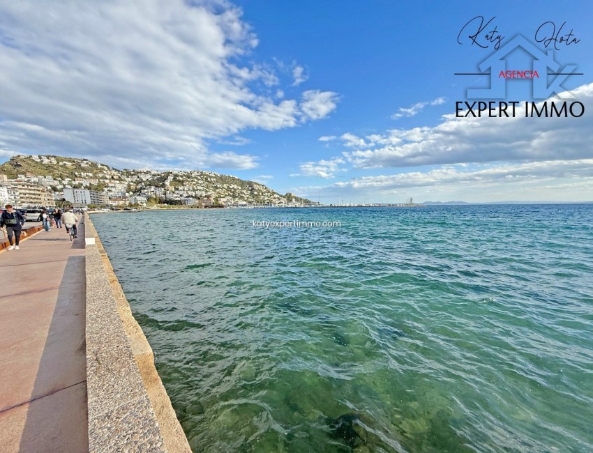 Revente · Appartement · Roses