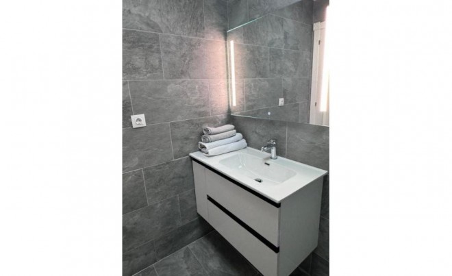 Sale · Apartment / Flat · Torrevieja
